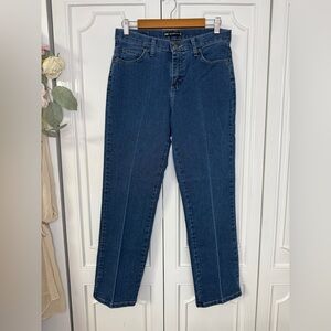 Lee Relaxed Fit Straight Leg Jeans in Dark Blue Denim Size 6